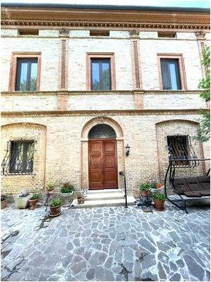 Apri Galleria Immagini